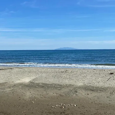 House A Marina Di …corse Dağ evi